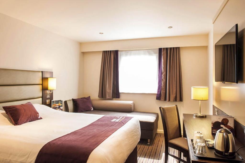 Premier Inn London Greenford Værelse billede